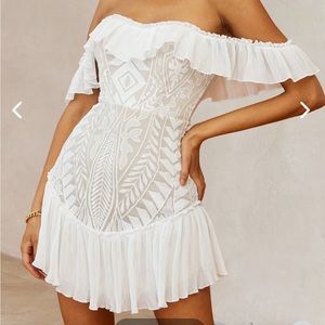 DREAMY OFF-SHOULDER MINI DRESS WHITE
